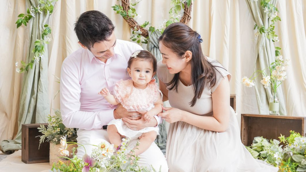 バースデーフォトは横浜でどこがおしゃれ？1歳の記念に残したいスタジオ・セルフ撮影まとめ｜1歳のバースデーフォトをかわいく残すためのポイント