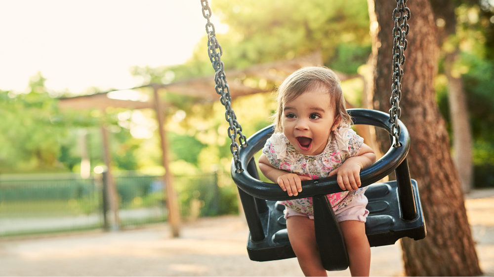 【気温別】1歳の服装の目安は？迷った時の判断基準と着せ方のコツ｜1歳の服装で迷った時の判断基準｜気温以外に確認すべき4つのポイント