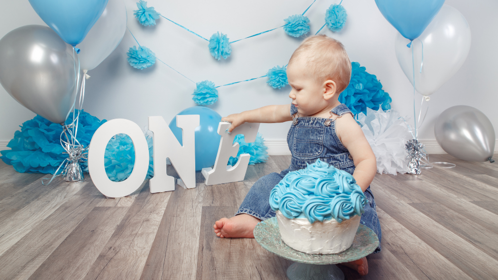 クレイケーキとは？ベビーの1歳バースデーで映える作り方と撮影アイデアを紹介｜衣装とケーキの素材をリンクさせる