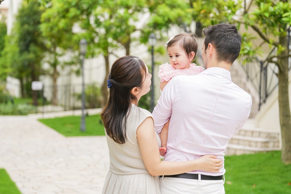 1歳バースデーフォトは家族で撮ろう|家族で残す“1歳バースデーフォト”が一生の宝物に