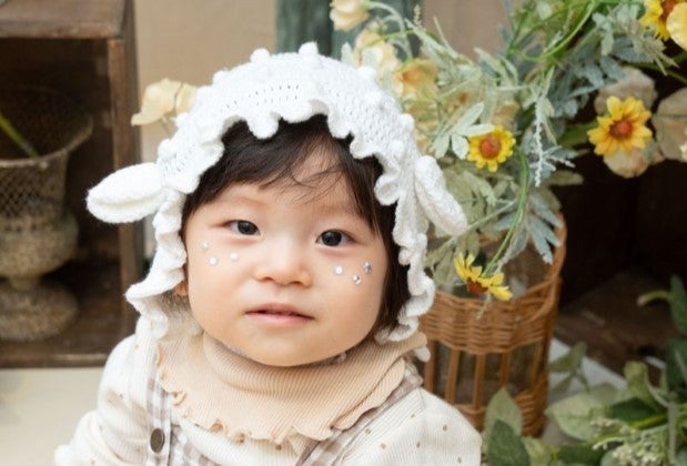 緑と花が美しいフォトブースで日常とは違った写真を思い出に