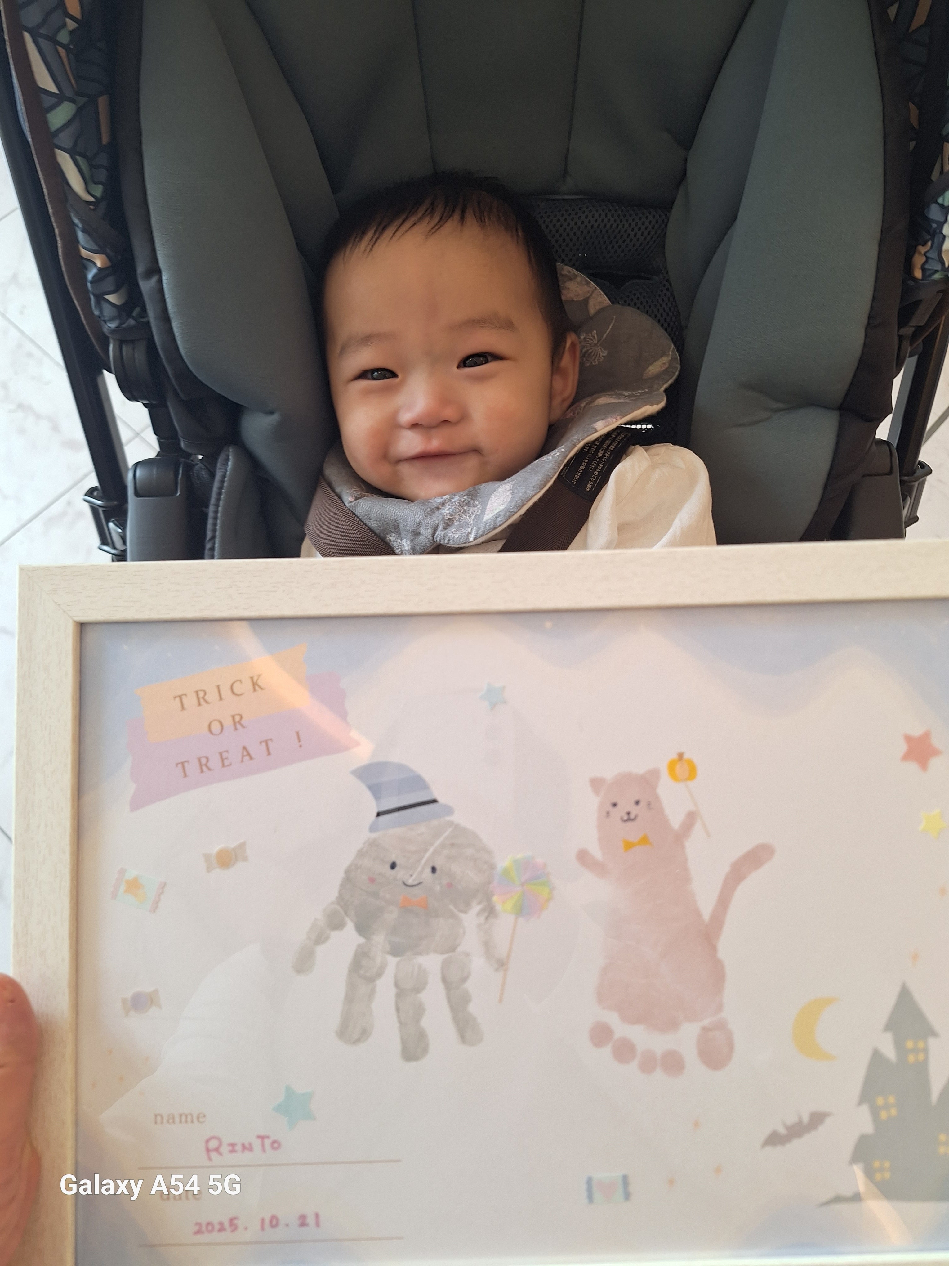 かわいい手形や足形で作るアート!できあがりに大満足