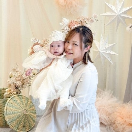 赤ちゃんの背中に羽根を……ボディージュエリーシールを作成！