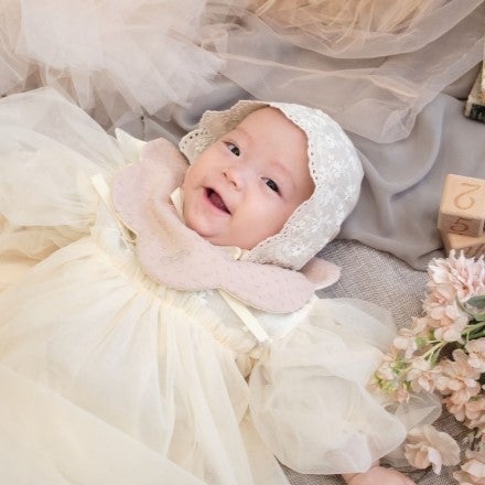 赤ちゃんの背中に羽根を……ボディージュエリーシールを作成！